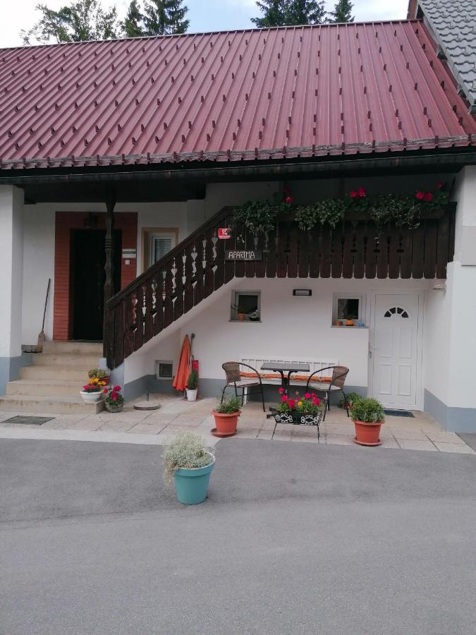 شقة Apartmaji Korosec Na Koprivniku Koprivnik v Bohinju المظهر الخارجي الصورة